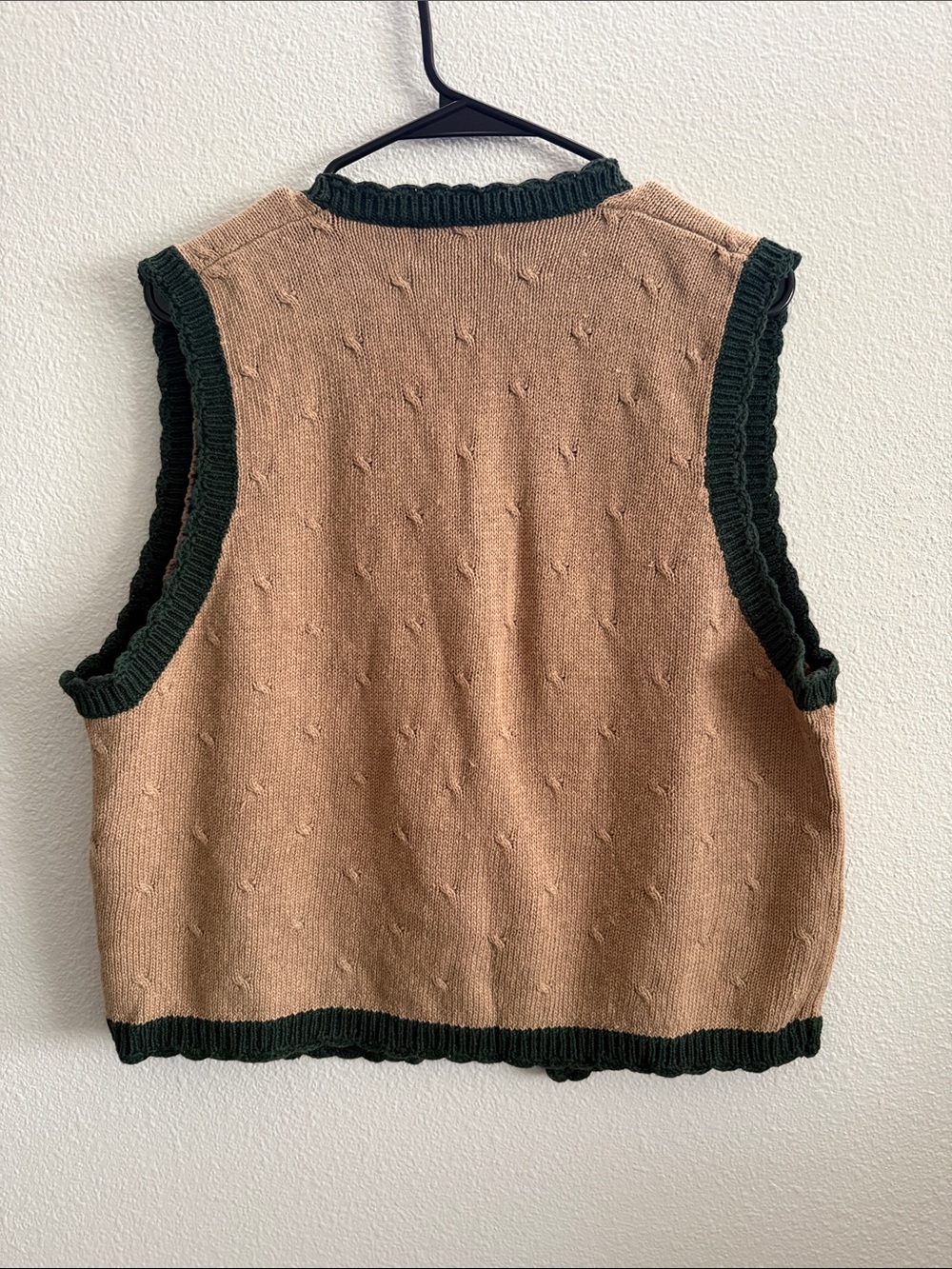 TEDDI Embroidered Floral Leaf Button Front Sweater Vest – Large - Picture 5 of 6